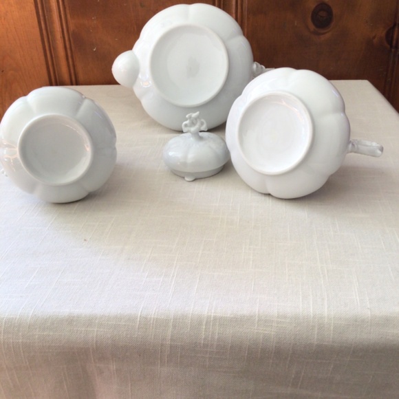 White Teapot with Matching Creamer and Sugar Pot - Picture 5 of 5